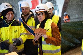 Rachida Dati visits La Courneuve Six Routes station construction site