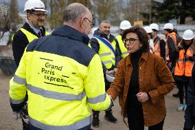 Rachida Dati visits La Courneuve Six Routes station construction site
