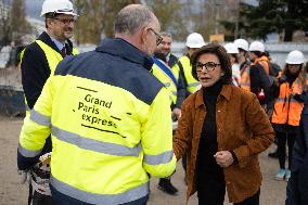 Rachida Dati visits La Courneuve Six Routes station construction site