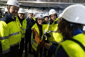 Rachida Dati visits La Courneuve Six Routes station construction site
