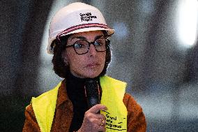 Rachida Dati visits La Courneuve Six Routes station construction site