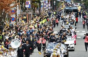Celebratory parade by Japan Series champ Hawks
