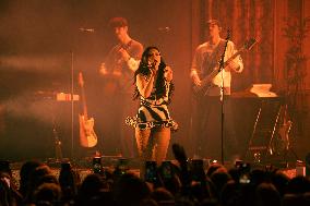 Alessi Rose In Concert - London