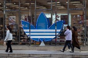 Adidas Store