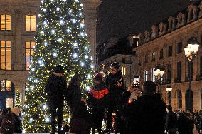 Illustration - Christmas in Paris