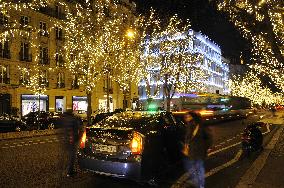 Illustration - Christmas in Paris