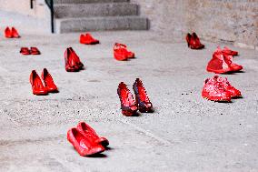 Zapatos Rojos Installation Inauguration - Rome