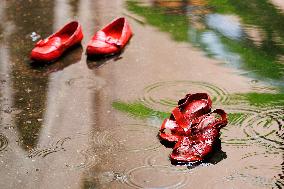 Zapatos Rojos Installation Inauguration - Rome
