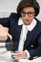 Visit By Rachida Dati And Aurore Berge At Central Police Station - Paris