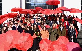 Flash Mob of Female Lawyers In Milan - Italy