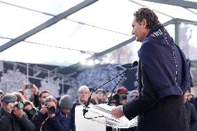 Fiat 500 Hybrid Media Drive In Torino - Italy