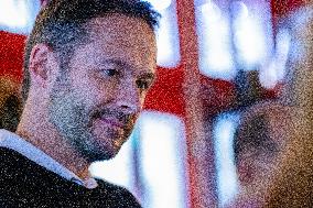 David Belliard Visits A Safe Place For Women - Paris