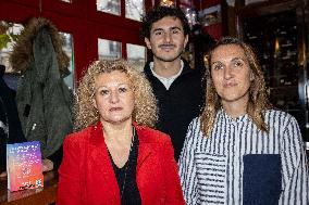 David Belliard Visits A Safe Place For Women - Paris