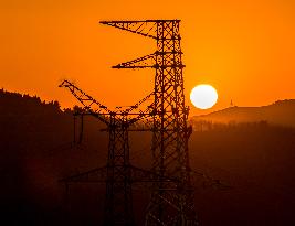 Power Grid Renovation Construction