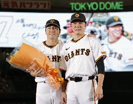 Baseball: Giants' Chono retires