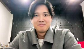 Dodgers star Ohtani meets media online