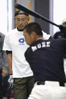 Baseball clinic by former Mariner Suzuki