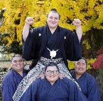 Sumo: Aonishiki earns promotion to ozeki
