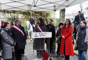 Anne Hidalgo Inaugurates The Allee Alexis Gruss - Paris