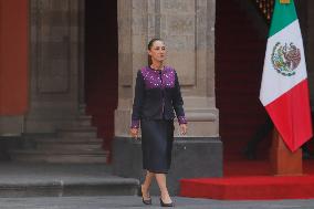 Honduran President Xiomara Castro Wecoming Ceremony - Mexico City