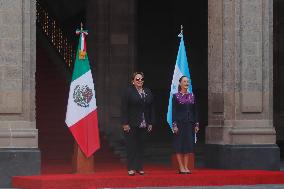 Honduran President Xiomara Castro Wecoming Ceremony - Mexico City