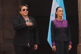 Honduran President Xiomara Castro Wecoming Ceremony - Mexico City