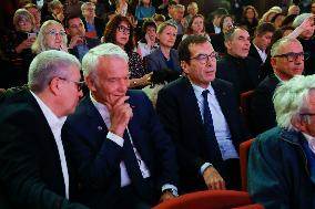 Medef Colloque Pensez Entreprise De Demain - Paris