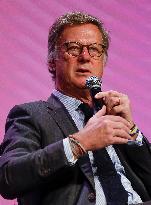 Medef Colloque Pensez Entreprise De Demain - Paris