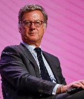 Medef Colloque Pensez Entreprise De Demain - Paris