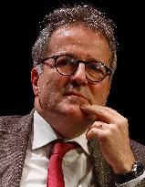 Medef Colloque Pensez Entreprise De Demain - Paris