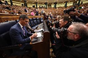 Government Faces Congressional Control Session After Resignation - Madrid