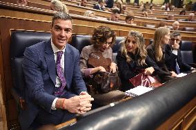 Government Faces Congressional Control Session After Resignation - Madrid
