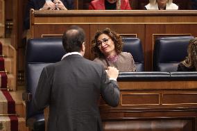 Government Faces Congressional Control Session After Resignation - Madrid