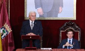 Almeida Presents Golden Key Of Madrid To German President Steinmeier