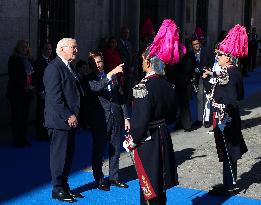 Almeida Presents Golden Key Of Madrid To German President Steinmeier