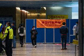 At Least 4 Dead and 3 Injured in Building Fire - Hong Kong