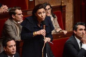 Questions to the Government - Paris