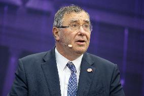 Adopt AI International Summit second day - Paris