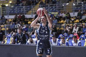 BASKET - Serie A2 - Reale Mutua Torino vs Liofilchem Roseto