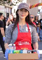 2025 Thanks & Giving On Skid Row - LA