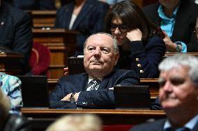 Questions To Government At The Senate - Paris