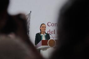 Mexican President Claudia Sheinbaum Holds Briefing Conference - Mexico