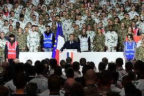 Macron Visits The 27th Mountain Infantry Brigade - Varces