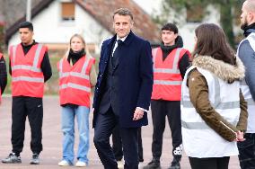 Macron Visits The 27th Mountain Infantry Brigade - Varces