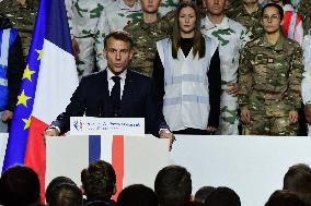 Macron Visits The 27th Mountain Infantry Brigade - Varces