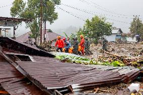 At Least 61 People Killed in Indonesia Floods