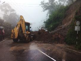 Flooding and Landslides Kill 31 Across Sri Lanka