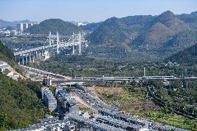 Panzhou-Xingyi Railway Put Into Operation