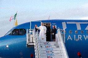 Pope Leo XIV Boards Plane On His Way To Turkey - Rome
