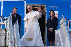 Pope Leo XIV Boards Plane On His Way To Turkey - Rome
